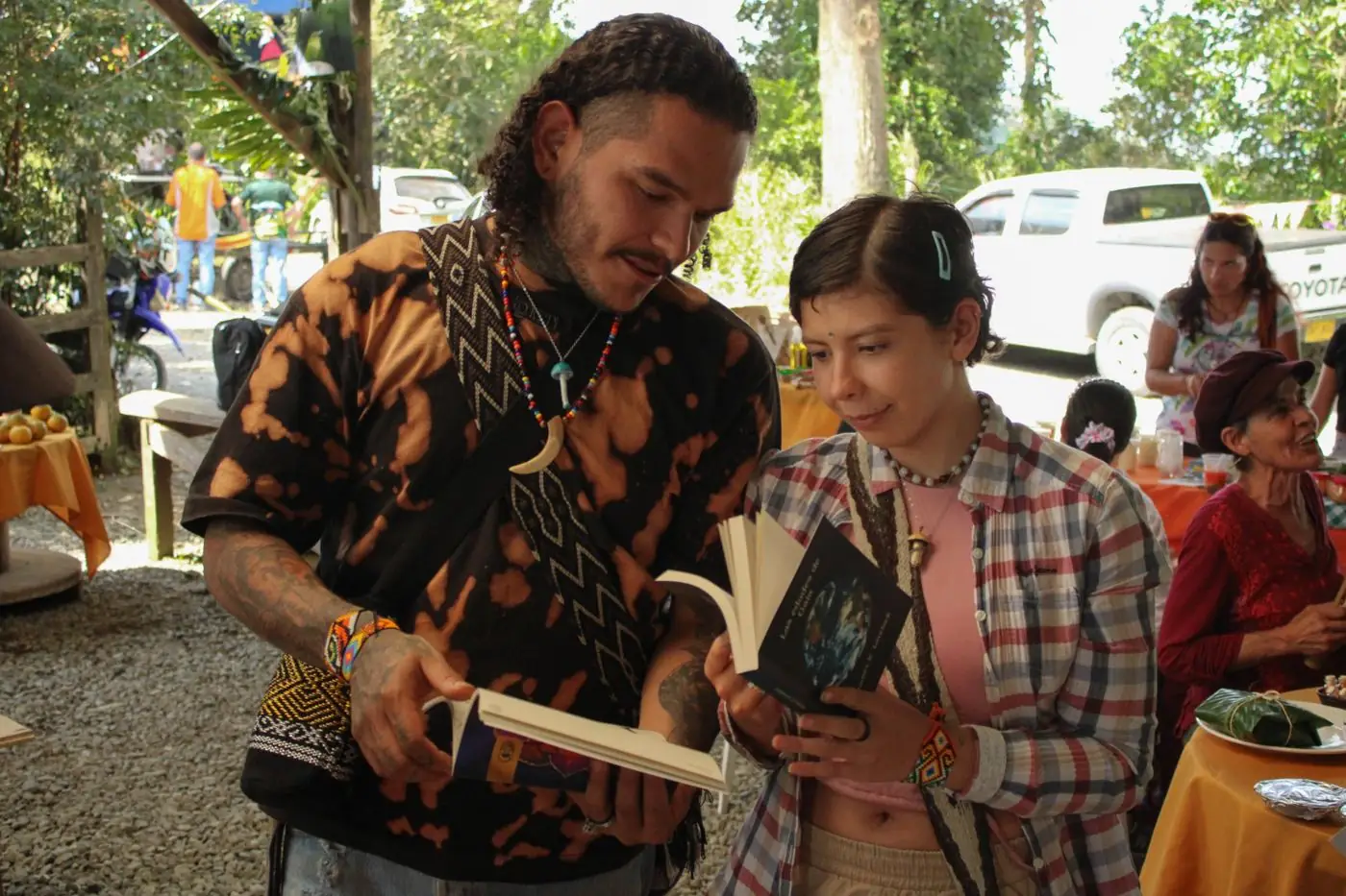Intercambio de libros en el festival